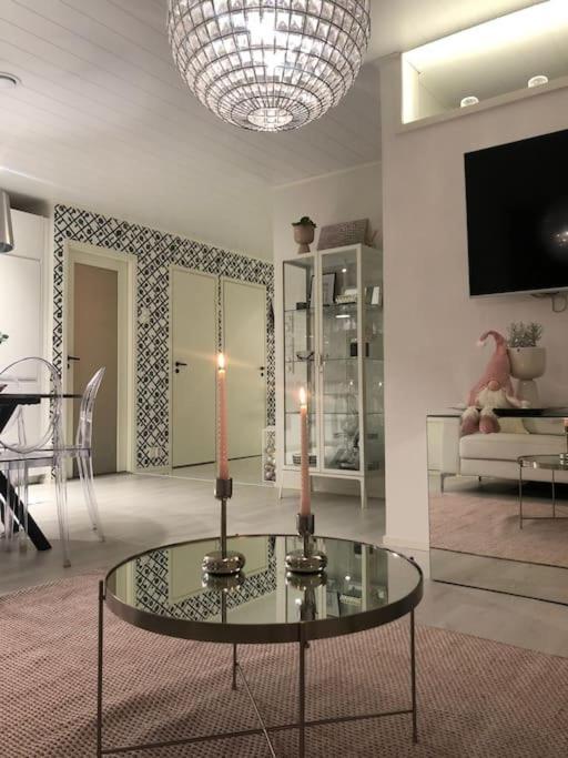 Snowcrystal Home With Jacuzzi And Sauna Rovaniemi Esterno foto