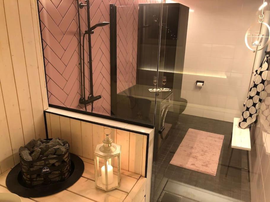Snowcrystal Home With Jacuzzi And Sauna Rovaniemi Esterno foto