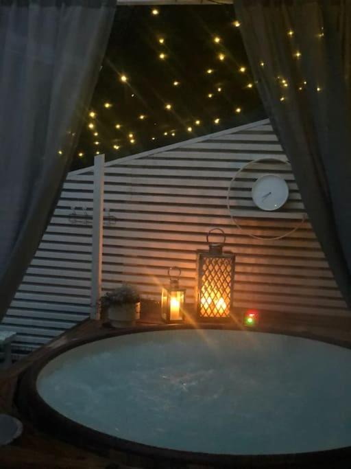 Snowcrystal Home With Jacuzzi And Sauna Rovaniemi Esterno foto