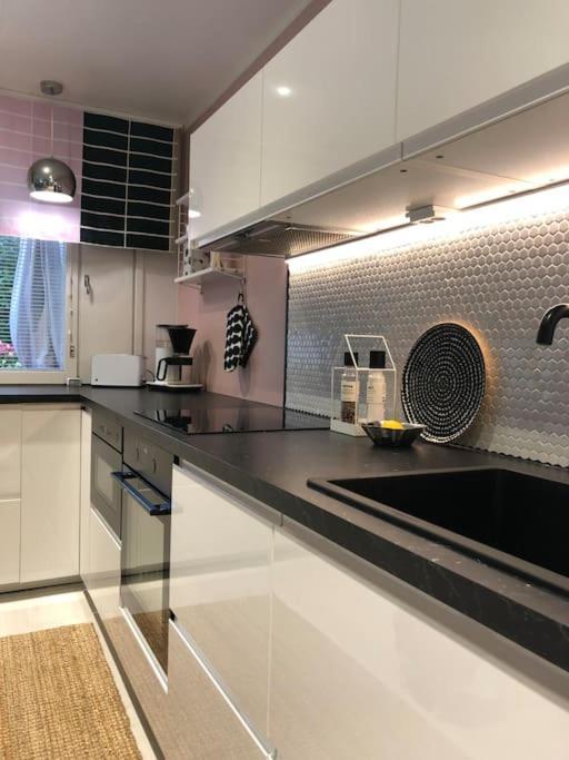 Snowcrystal Home With Jacuzzi And Sauna Rovaniemi Esterno foto
