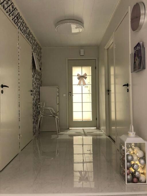 Snowcrystal Home With Jacuzzi And Sauna Rovaniemi Esterno foto
